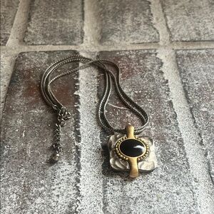 Elegant Black and Gold Pendant Necklace